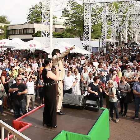 Bild in der Bildergallerie zu Internationale Tanzmusik – Night Fever Show